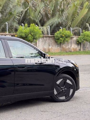 VF 8 ALL NEW MÀU ĐEN SẴN XE GIAO NGAY