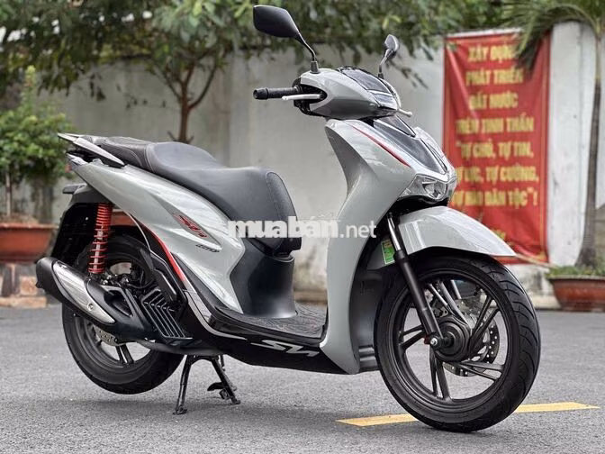 Honda SH 160 7.500 km Xám xi măng