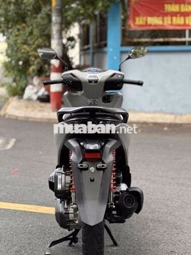 Honda SH 160 7.500 km Xám xi măng