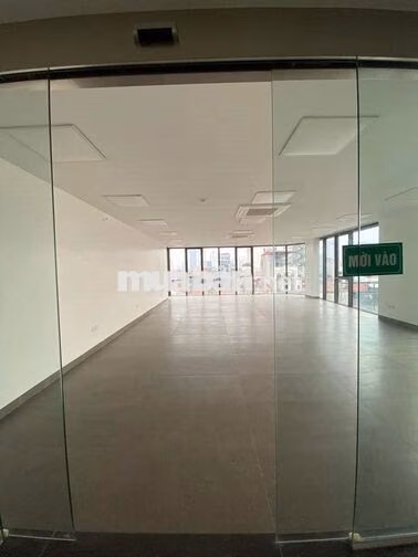 NHÀ CHO THUÊ ĐƯỜNG 3 THÁNG 2, DIỆN TÍCH 6X20M, HẦM 5 LẦU CẦN CHO THUÊ