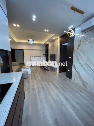 CĂN HỘ CHUNG CƯ HOÀNG ĐẠO THÚY. 3 NGỦ, 2WC, ĐẸP LUNG LINH. VÀO Ở NGAY.