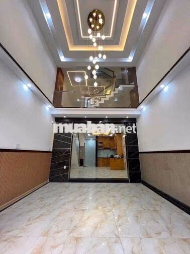 nhà 1 trệt 1 lửng 3 lầu 4pn 5wc hẻm 8m thông gần chợ Bình Thành