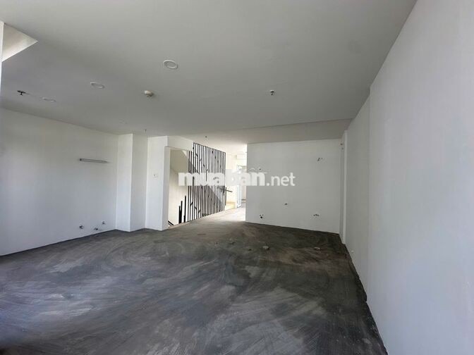 CHO THUÊ SHOPHOUSE STARHILL PHÚ MỸ HƯNG- 4 SÀN RỘNG - GIÁ CHĨ 65 TRIỆU
