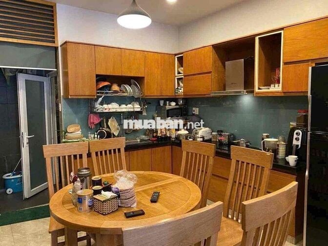 Nhà xây Kiên Cố chính chủ HXH tránh sát mặt tiền ngay Nơ Trang Long BT