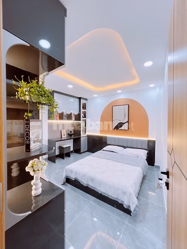 🌹 80tr. Nhà 4 tầng 5 phòng cạnh mặt tiền Nguyễn Thái Sơn