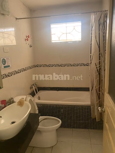 CC cho thuê nhà 61m2x4 tầng ngõ rộng đường HuỳnhThúc Kháng_Kéo dài_HN.