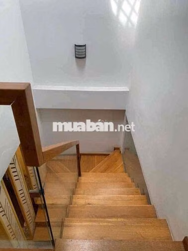 Nhà xây Kiên Cố chính chủ HXH tránh sát mặt tiền ngay Nơ Trang Long BT