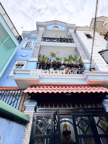 NHỈNH 7 TỶ NHÀ TRONG BIỆT THỰ SANG TRỌNG  KHU CÁN BỘ CAO CẤP SÂN RỘNG