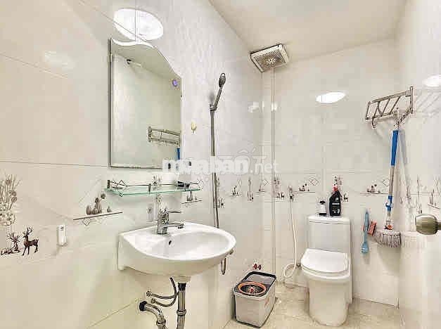 Cho thuê phòng trọ giá rẽ ngay chợ Tân Định - ĐH ISB - Mở