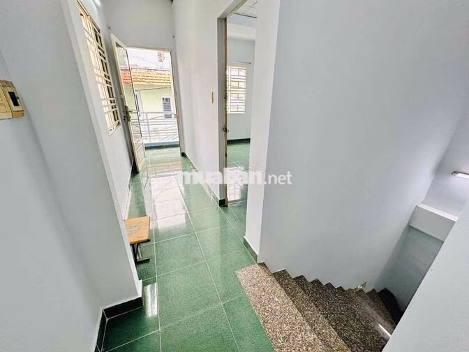 NHÀ NGUYÊN CĂN 2PN - NGAY BẮC HẢI GẦN BÁCH KHOA