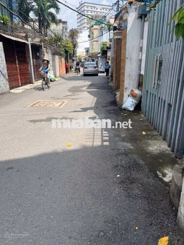 Ngang 7.5m! Bán nhà Lê Quang Định -Nguyễn Văn Đậu HXH ô tô đậu nhà