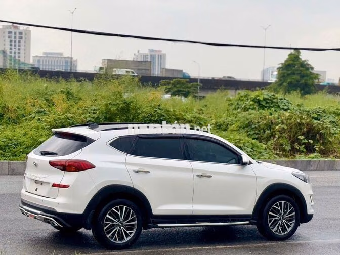 Hyundai Tucson 2021 2.0 ATH Trắng 6 vạn km