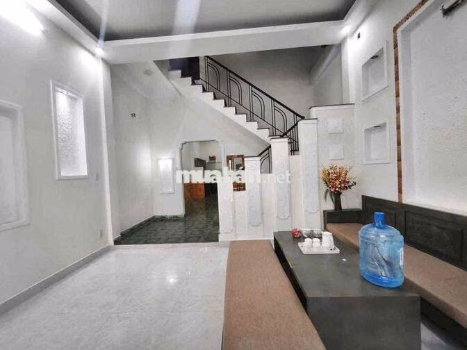 Cho thuê nhà 2 tầng Trung Nghĩa 5 nội thất đầy đủ Ngay bến Xe