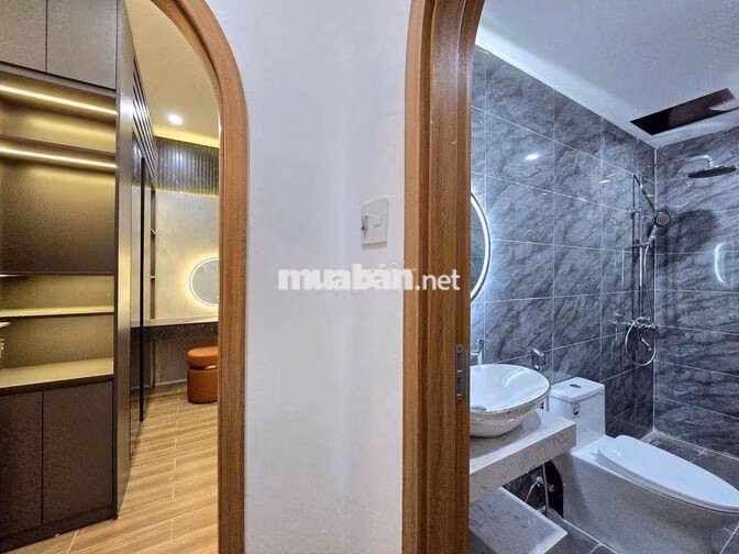 241 ✨ 🏡 CHO THUÊ NHÀ 3 TẦNG MẶT TIỀN CHƠN TÂM – P. HÒA MINH