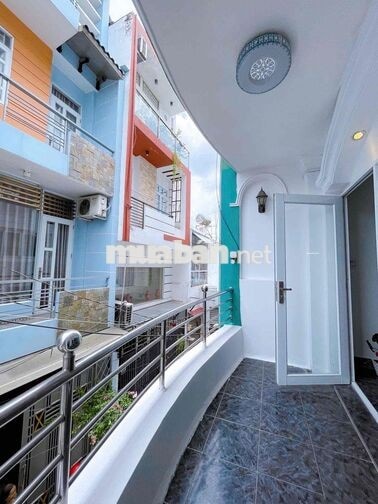 Chỉ còn 2 phòng cuối cùng cho sv 2k8