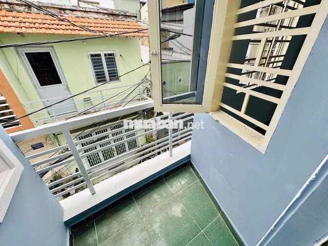 NHÀ NGUYÊN CĂN 2PN - NGAY BẮC HẢI GẦN BÁCH KHOA