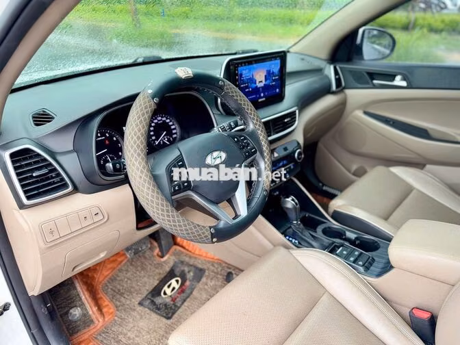 Hyundai Tucson 2021 2.0 ATH Trắng 6 vạn km