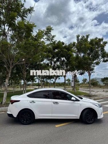 Hyundai Accent 2022 Số sàn Trắng