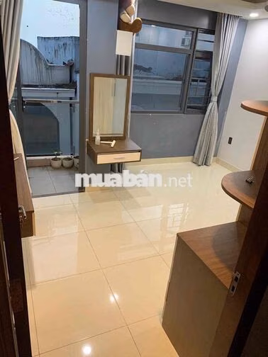 Cho thuê một tầng lầu ở chung với chủ