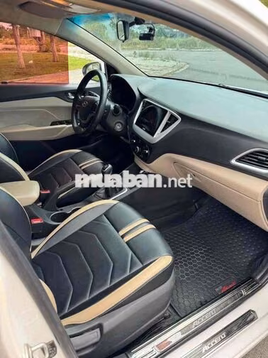 Hyundai Accent 2022 Số sàn Trắng