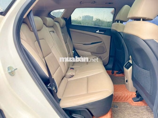 Hyundai Tucson 2021 2.0 ATH Trắng 6 vạn km