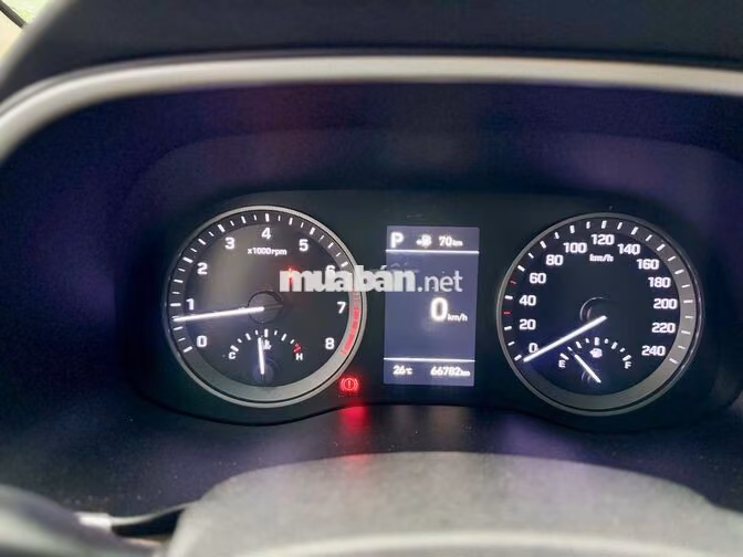 Hyundai Tucson 2021 2.0 ATH Trắng 6 vạn km