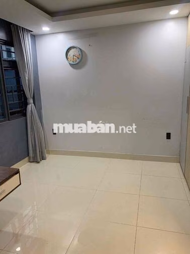 Cho thuê một tầng lầu ở chung với chủ