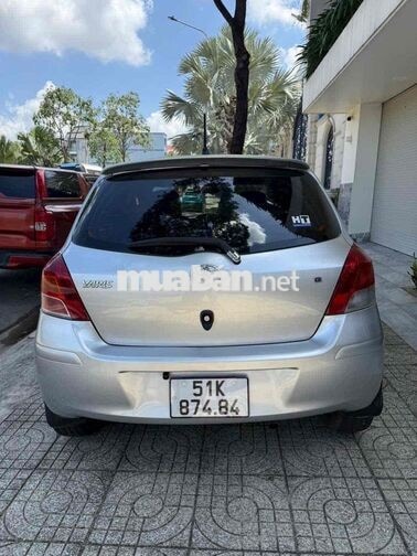 Toyota Yaris Số tự động 5 chỗ Bạc