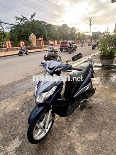 Yamaha Luvias FI Xanh đen