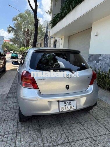 Toyota Yaris Số tự động 5 chỗ Bạc