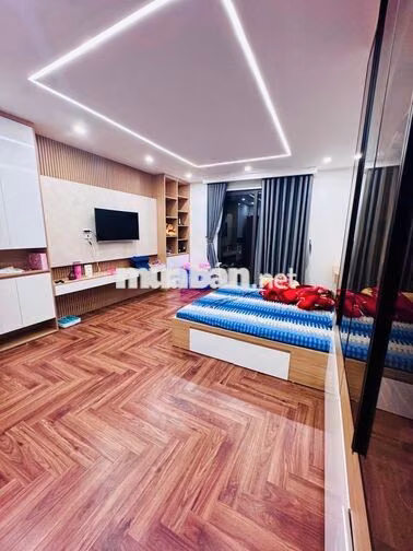 NHÀ MỚI CẦU GIẤY – 7 TẦNG THANG MÁY, FULL NỘI THẤT GIÁ 15,8 tỷ