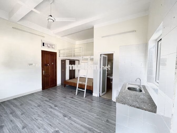 CHUNG CƯ MINI NGAY NGUYỄN VĂN QUÁ CỬA SỔ BÃI ĐẬU OTO CÓ BẢO VỆ