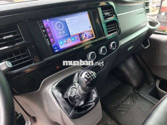 Ford Transit Tiêu chuẩn 2024 Đen 150000 km