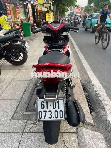 Honda Air Blade Fi 2012 Đỏ trắng đã sử dụng