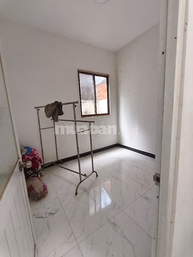 Bán nhà nhỏ gần chùa pháp bửu,gần chợ trường học