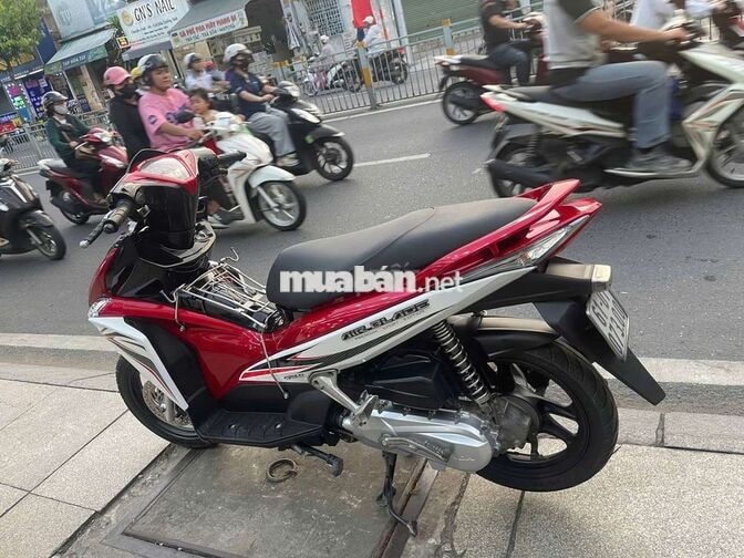 Honda Air Blade Fi 2012 Đỏ trắng đã sử dụng