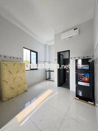 STUDIO BAN CÔNG FULL NỘI THẤT SIÊU ĐẸP GẦN CẦU CHÀ VÀ - GẦN ĐH Y DƯỢC
