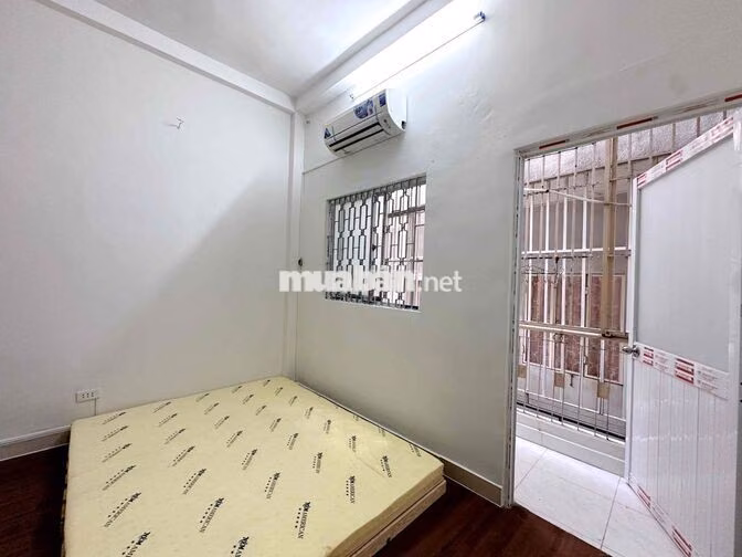 STUDIO FULL NT 30M2 | BAN CÔNG | GẦN UEH Q10 CÁCH 1KM | 3 PHÚT ĐI XE