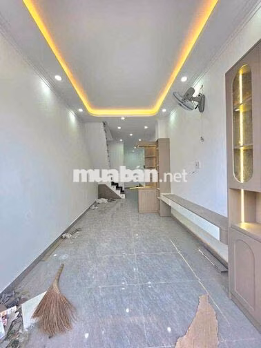 🔥🔥🔥nhà đường 6 m 1 lầu có phòng ngủ dưới đất cạnh bên Phú Mỹ hưng q7🔥
