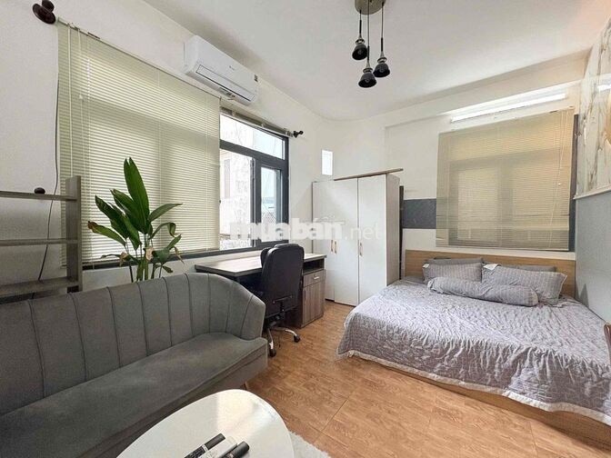 Cho thuê căn 1pn tách bếp cửa sổ trời full nt ở Lê Hồng Phong quận 10