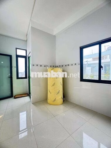 STUDIO BAN CÔNG FULL NỘI THẤT SIÊU ĐẸP GẦN CẦU CHÀ VÀ - GẦN ĐH Y DƯỢC