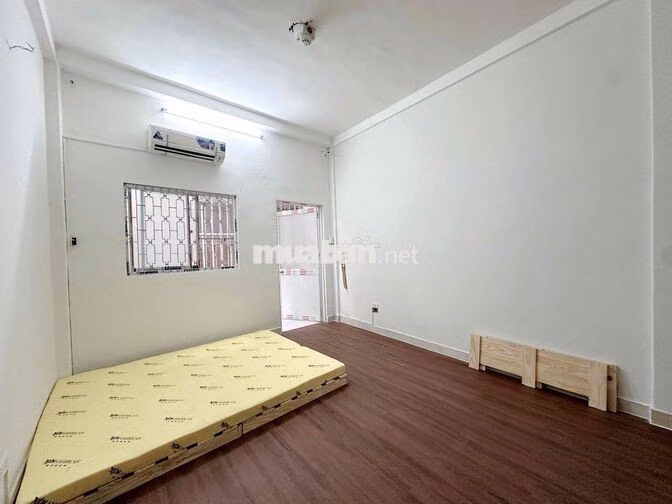 STUDIO FULL NT 30M2 | BAN CÔNG | GẦN UEH Q10 CÁCH 1KM | 3 PHÚT ĐI XE