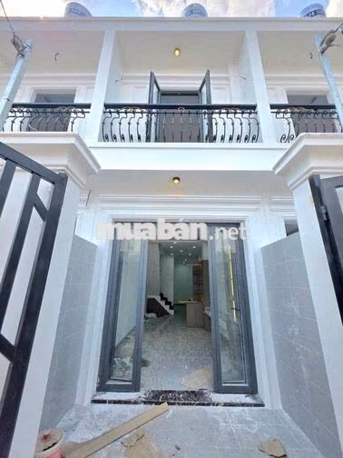 🔥🔥🔥nhà đường 6 m 1 lầu có phòng ngủ dưới đất cạnh bên Phú Mỹ hưng q7🔥