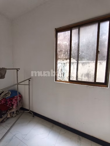 Bán nhà nhỏ gần chùa pháp bửu,gần chợ trường học