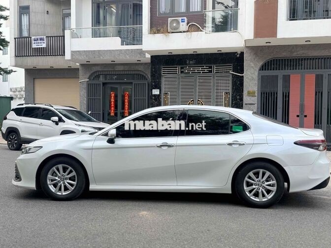 Toyota Camry 2022 2.0 G nhập Thái cực đẹp rẻ