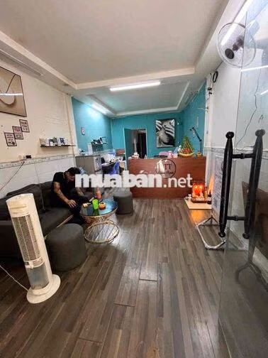 Cho Thuê Tầng Trệt 033 Lô B C/Cư Ấn Quang, vừa ở vừa kinh doanh