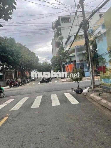 NC mặt tiền Lê Lăng . Tân phú - ( 4,5x22 ) 1 trệt 3 lầu
