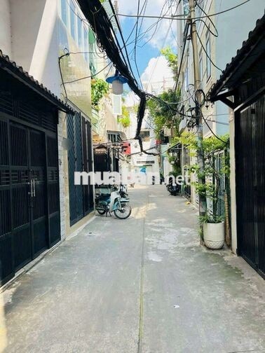 nhà đẹp 3 phòng ngủ có nội thất wa rẻ vô ở liền 