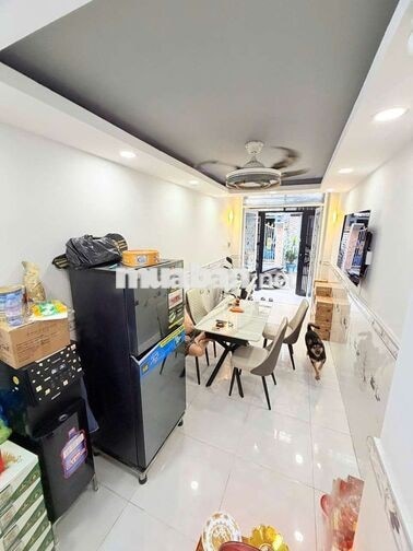 nhà đẹp 3 phòng ngủ có nội thất wa rẻ vô ở liền 