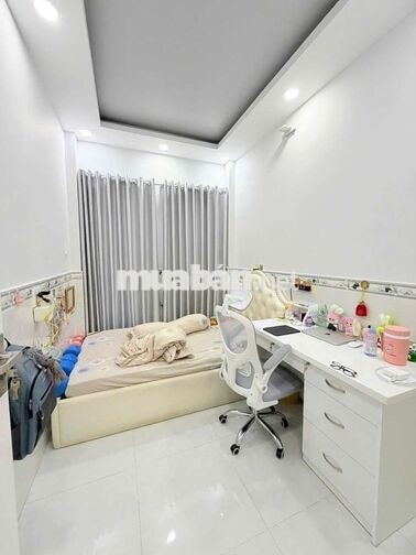 nhà đẹp 3 phòng ngủ có nội thất wa rẻ vô ở liền 